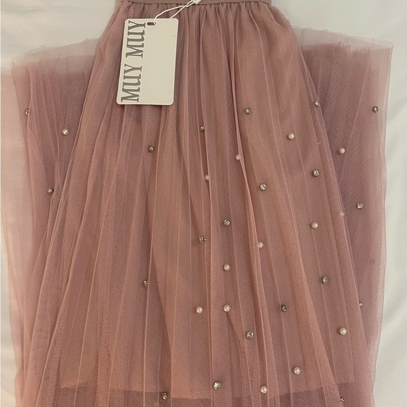 Dresses & Skirts - Pink Embellished Women's Skirt